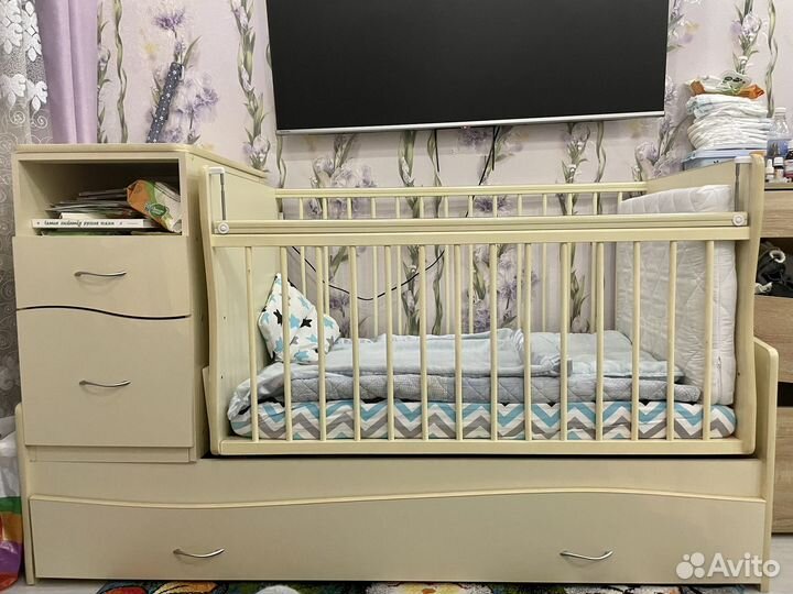 Детская кроватка-трансформер