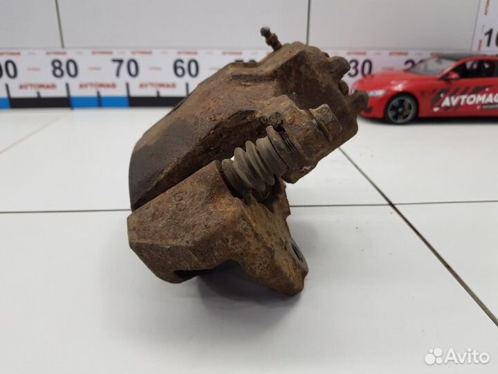 Суппорт передний правый (Mitsubishi Lancer)