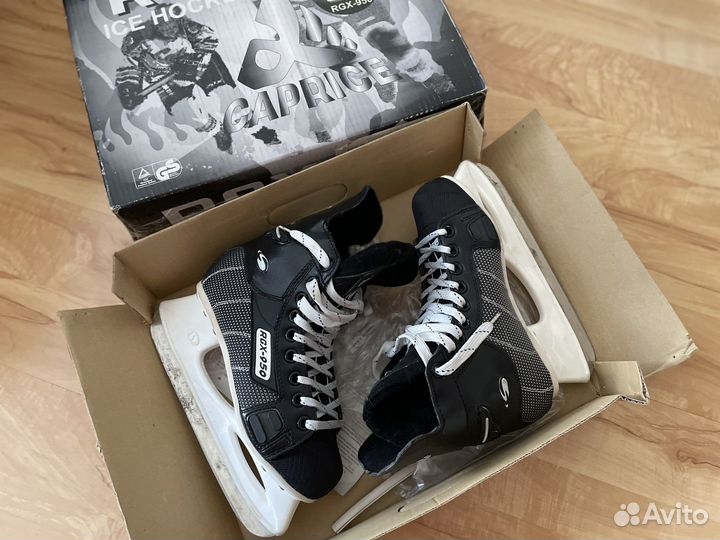 Хоккейные коньки alpha caprice RGX-950