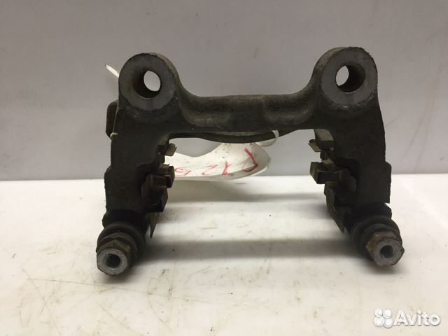 Скоба заднего суппорта Tiguan оригинал бу