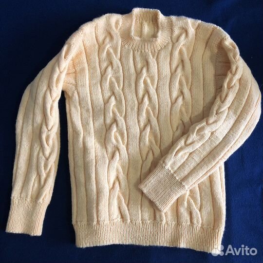 Свитер