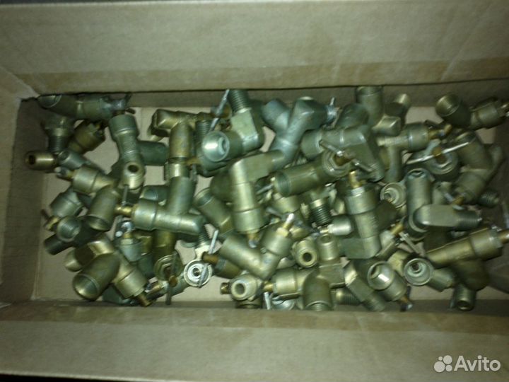 Кран бачка подогревателя газ-3307/66