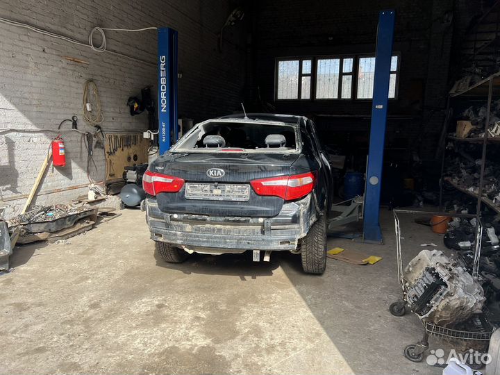 В разборе Киа Рио 3 двс 1.6 МКПП 6ст