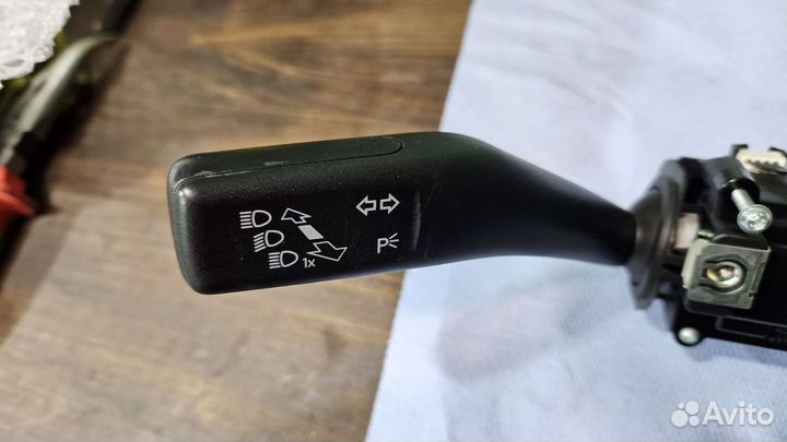 Блок подрулевых переключателей Volkswagen