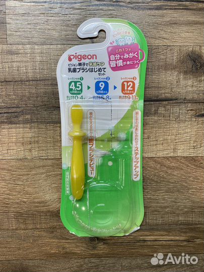 Зубная щетка Pigeon 4,5-9 месяцев