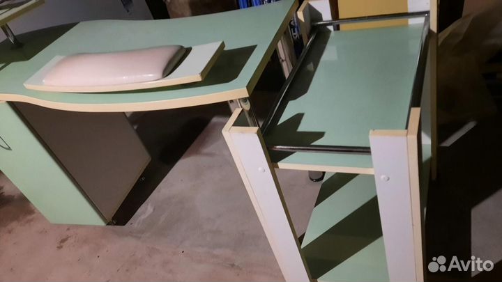 Стол маникюр