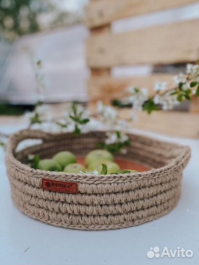 Поднос вязаный