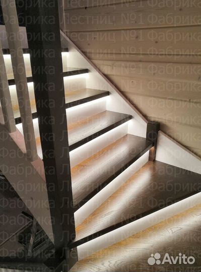 Лестница из массива дерева