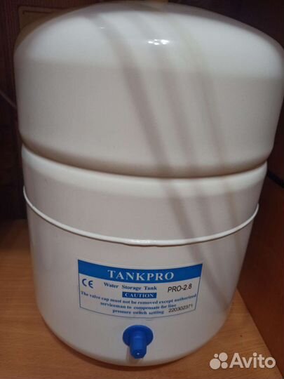 Накопительный бак от системы с обратным осмосом