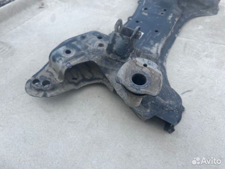 Подрамник передний Geely Mk Cross хетчбек MR479QA