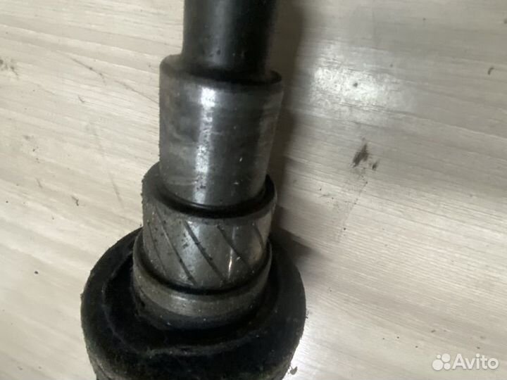 Привод передний правый Nissan Avenir W11 с1998-200