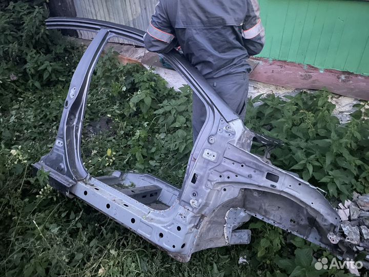 Боковина кия рио 3