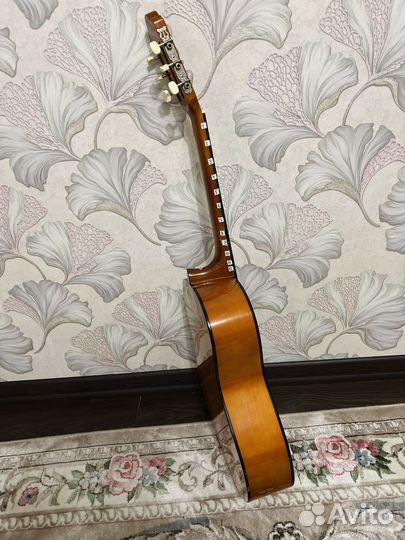 Классическая гитара бу