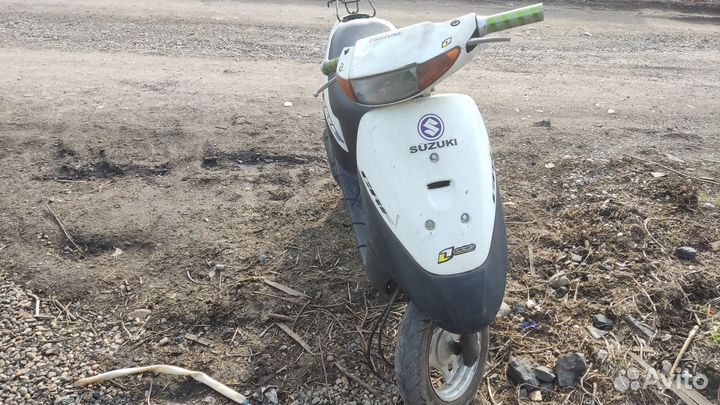 Продам скутер Suzuki lets 2