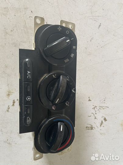 Блок управления печкой kia shuma 2