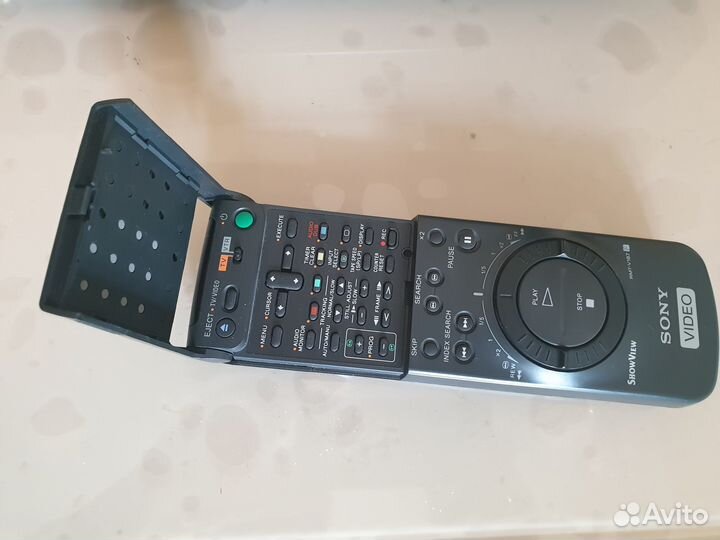 Видеомагнитофон Sony SLV810EE