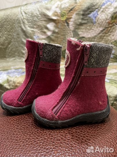 Зимнме сапоги на девочку
