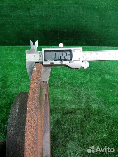 Диск тормозной задний Volkswagen Jetta 5 BVY (2.0)