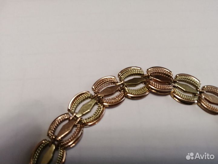 Золотой женский браслет