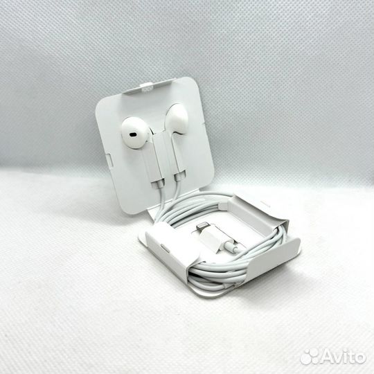 Наушники Apple Earpods Lightning A1748