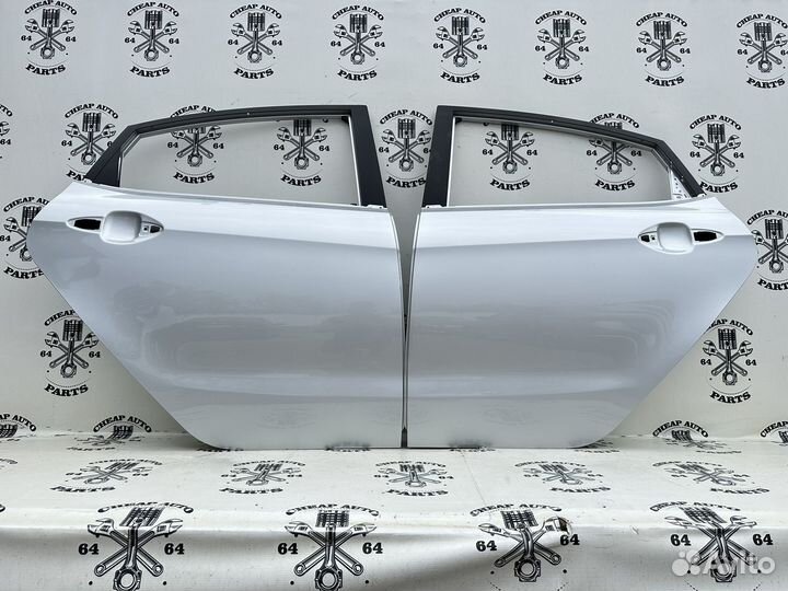 Серебристые задние двери Kia Rio 3 б/у Оригинал