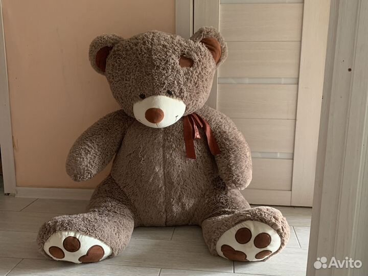 Плюшевый медведь большой