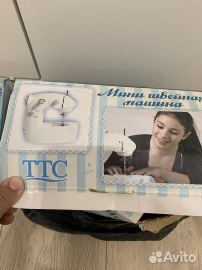 Мини швейная машинка