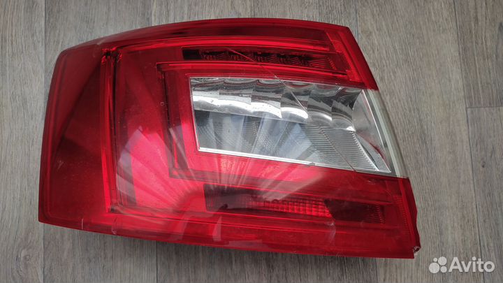 Фонарь задний левый skoda octavia а7 оригинал