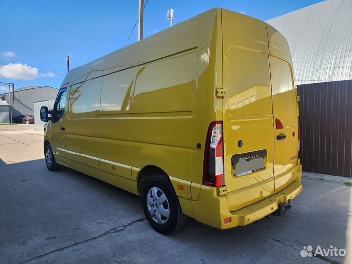 Renault Master цельнометаллический, 2020
