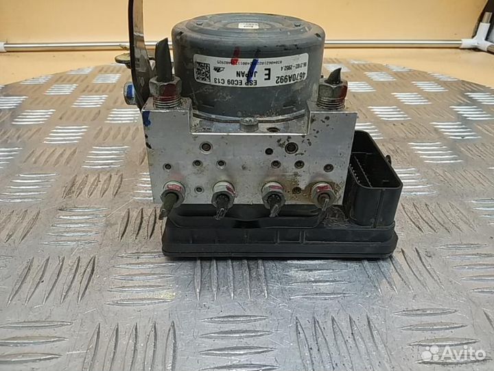 Блок управления тормозами/насос ABS Mitsubishi Out