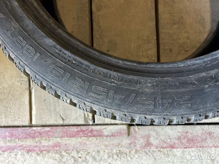 Nokian Tyres Hakkapeliitta 8 245/45 R19 и 275/40 R19