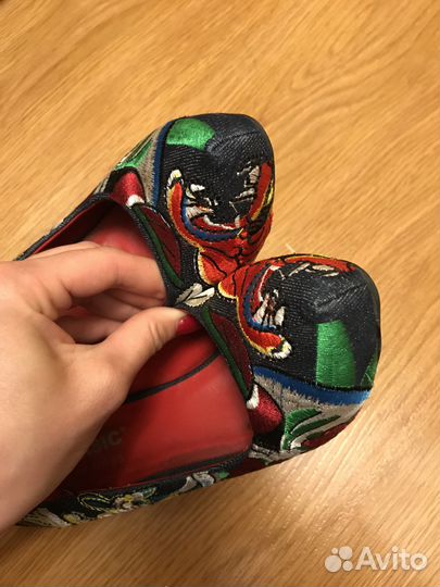 Продам шикарные туфли