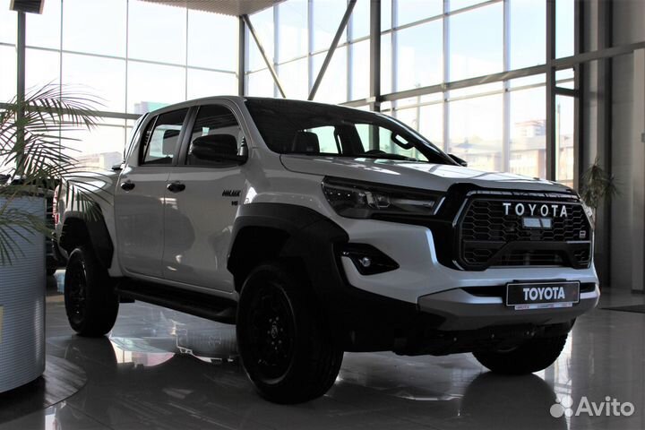 Toyota Hilux 4.0 AT, 2023, 1 км