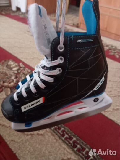 Коньки хоккейные детские NDW 350