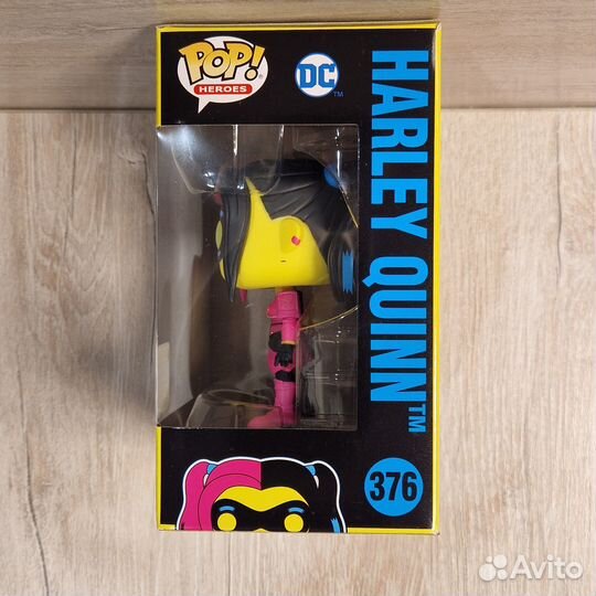 Funko Pop DC 376 Harley Quinn