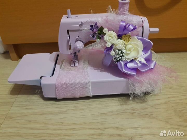Детская швейная машинка