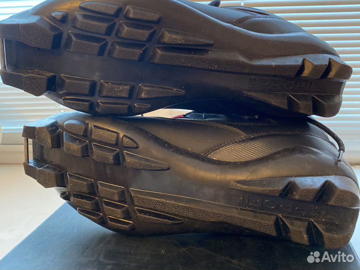 Лыжные ботинки мужские 28,5 размер