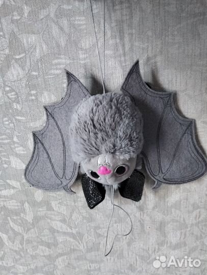 Летучая мышь игрушка