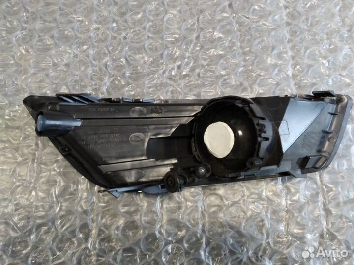 Фара противотуманная передняя левая Ford Mondeo