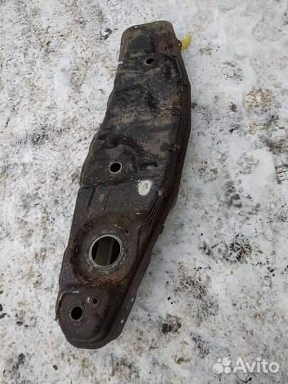 Топливный бак mitsubishi pajero 1700A404