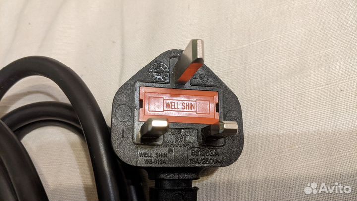 Сетевой кабель питания