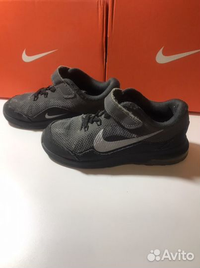 Кроссовки nike оригинал 29