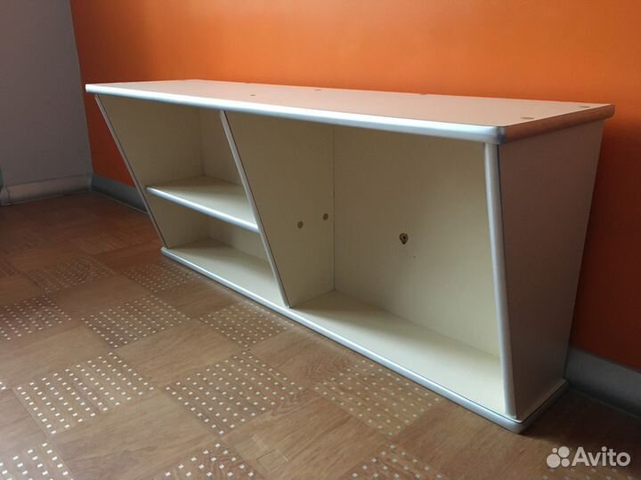 Полка 100 см настенная, полочка б/у