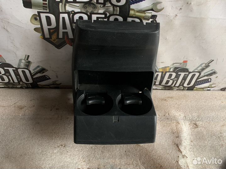 Suzuki grand vitara подстаканники задние