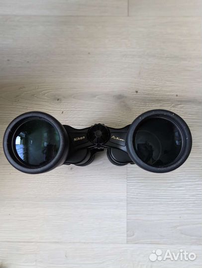 Бинокль nikon action 10-2250