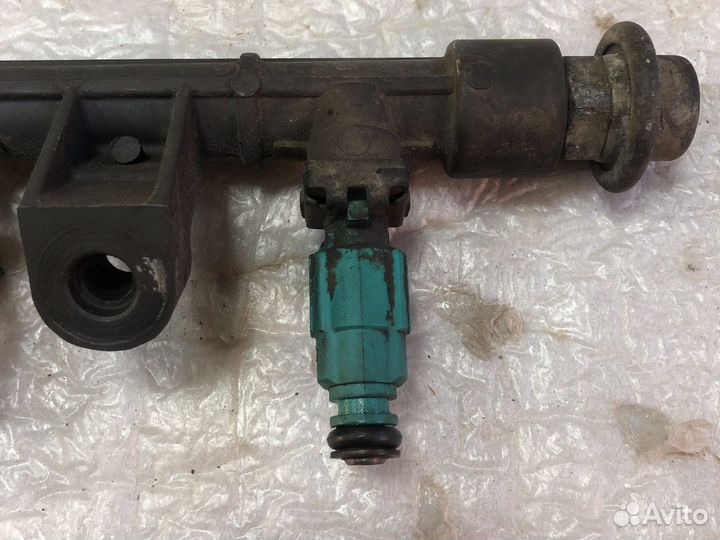 Топливная форсунка рампа Hyundai Sonata 4 EF тагаз