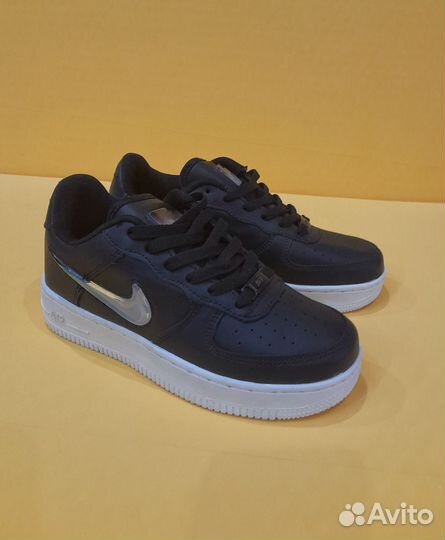 Кроссовки nike air force 1