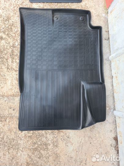 Автомобильные коврики резиновые на kia rio X