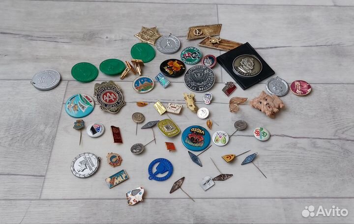 Значки разные