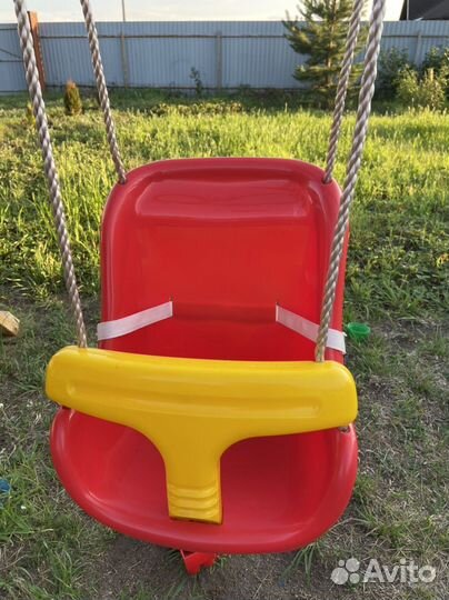 Детская качеля пластиковая